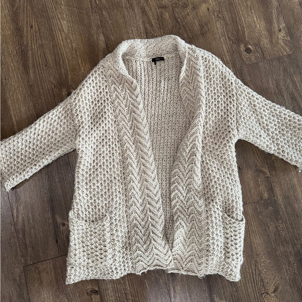 Cardigan sweater